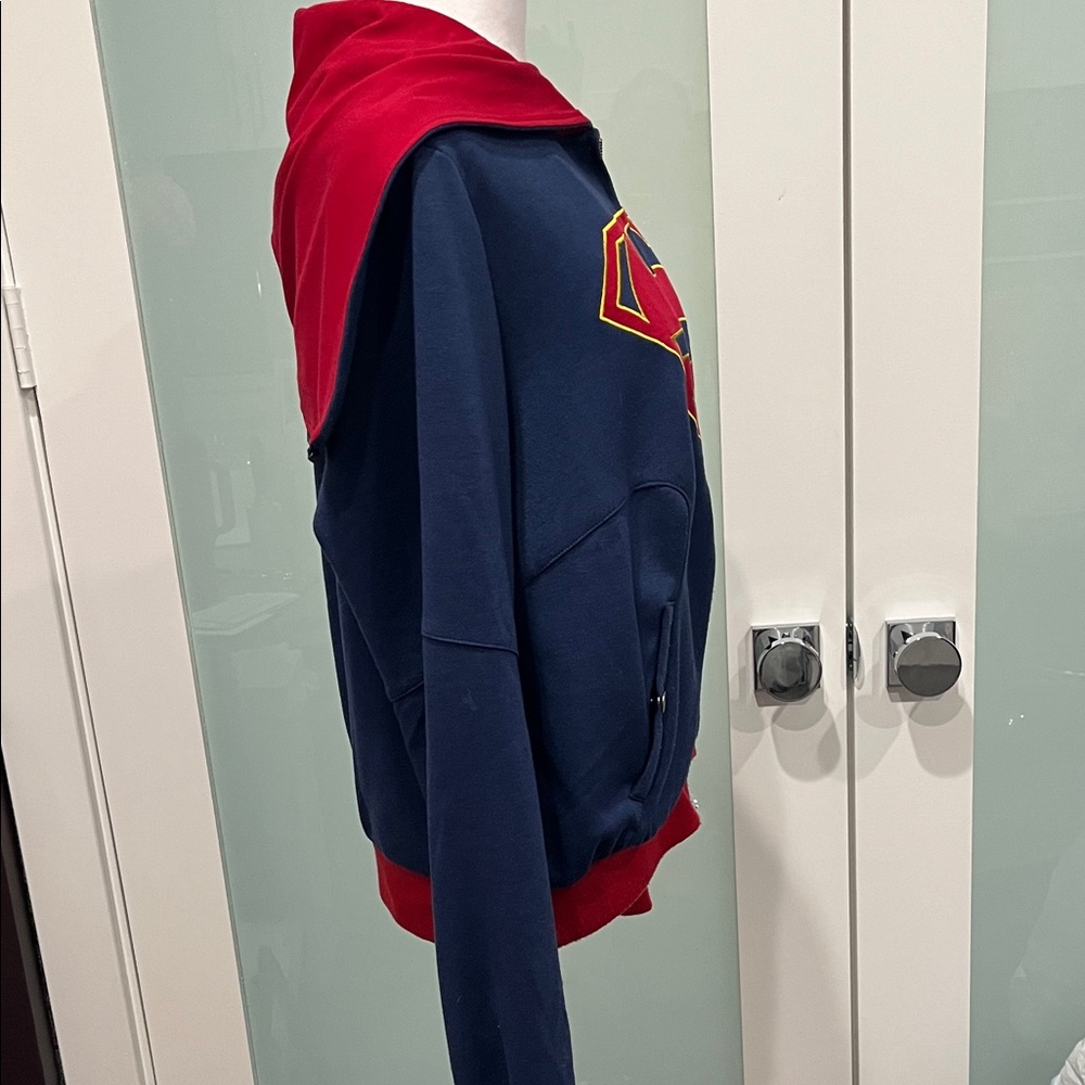 Hot Topic Supergirl Zip Jacket Size Large - Picture 3 of 11